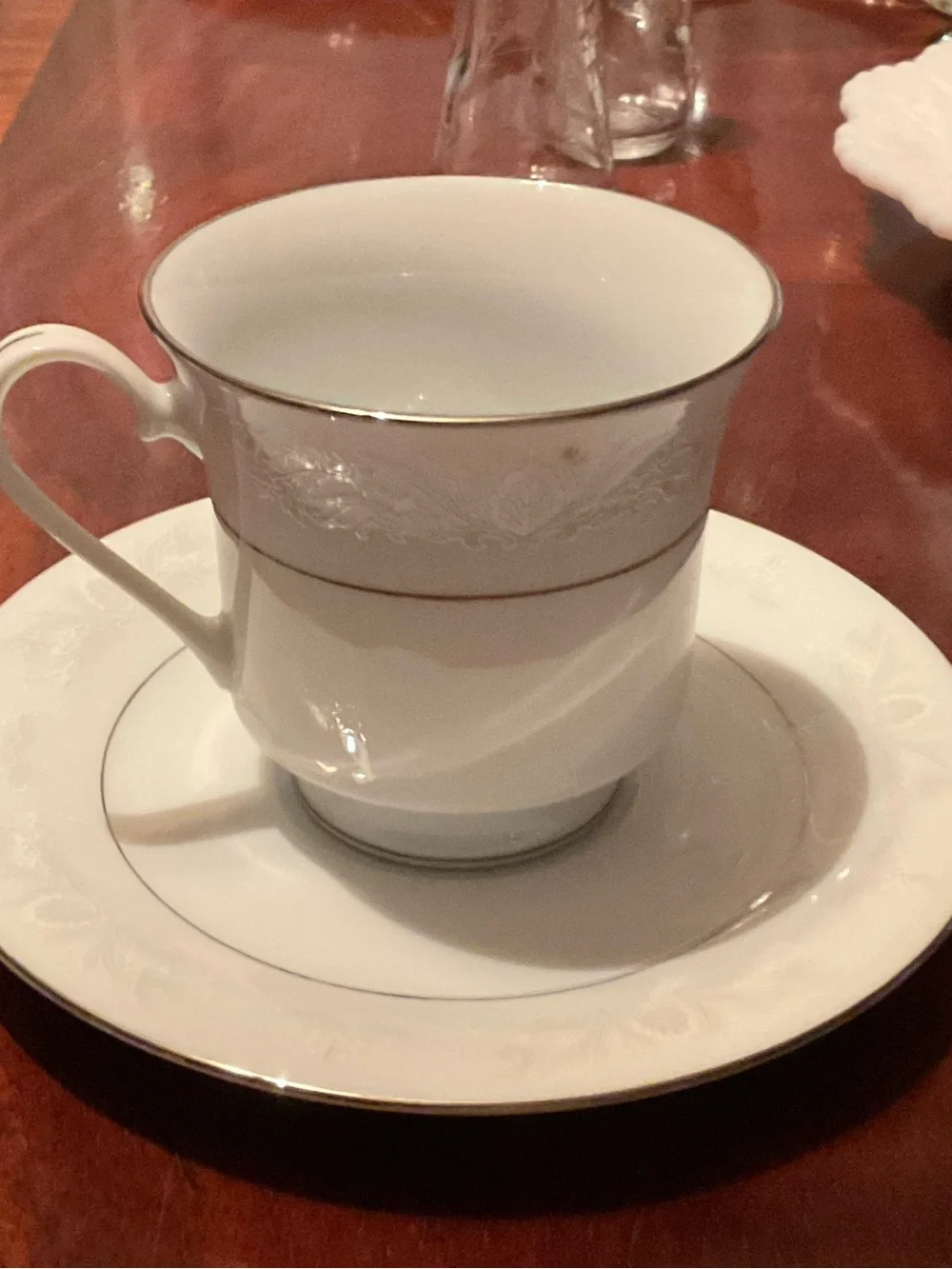 Classic White Porcelain Lidded Butter Dish - Elegant Table Serving Piece